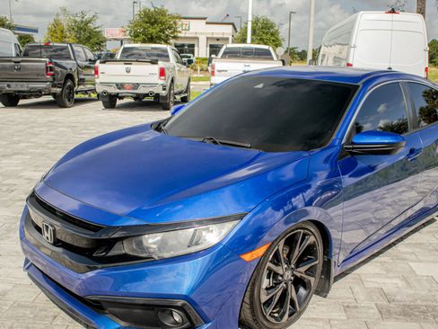 Used 2020 Honda Civic Sport image 11
