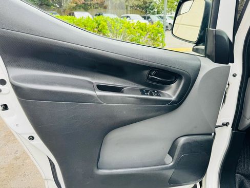 Used 2019 Nissan NV200 S FWD image 11