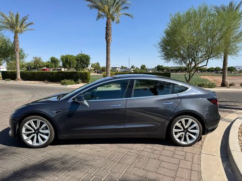 Used 2018 Tesla Model 3 Long Range AWD/4WD image 7