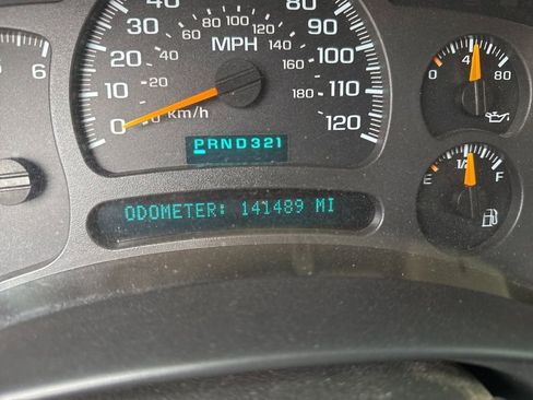 Used 2004 Chevrolet Silverado 1500 LS image 9