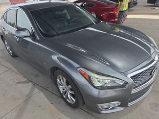 Used 2018 INFINITI Q70 Luxe RWD video 1