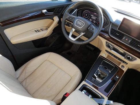 Used 2018 Audi Q5 2.0T Premium Plus w/ Premium Plus Package image 9