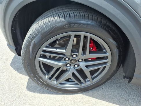 Certified 2025 Ford Explorer ST-Line w/ Premium Package RWD image 9