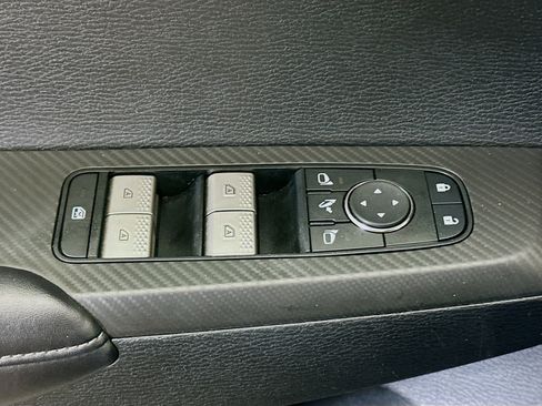 Used 2025 Mitsubishi Outlander SE AWD/4WD image 15