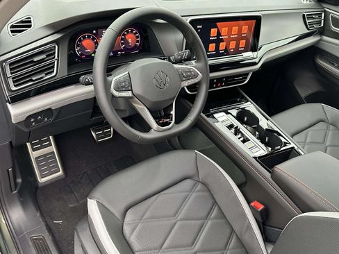 New 2026 Volkswagen Atlas Peak Edition AWD/4WD image 10