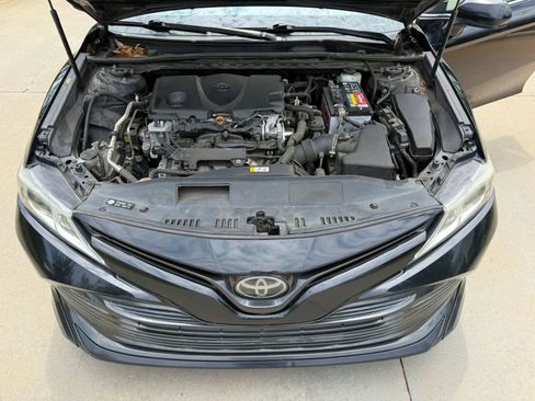 Used 2019 Toyota Camry LE FWD image 11