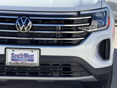New 2026 Volkswagen Atlas SE image 8