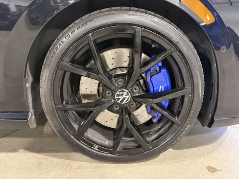 Used 2023 Volkswagen Golf 20th Anniversary Edition AWD/4WD image 47