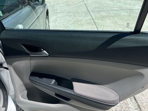Used 2012 Honda Accord LX image 17
