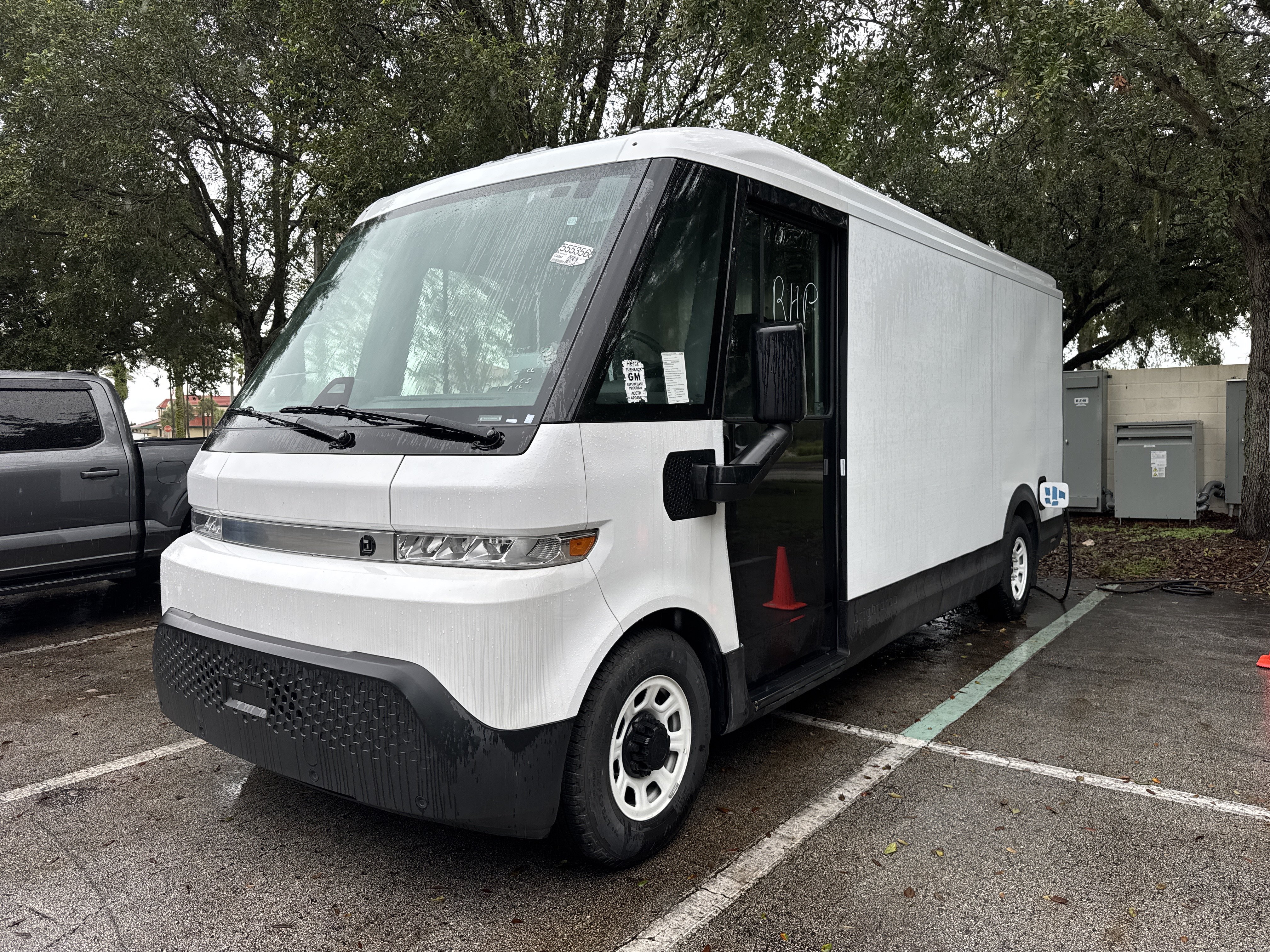 Used 2024 Chevrolet Brightdrop 600 w/ Commercial Equipment Package AWD/4WD image 1