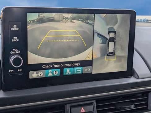Used 2023 Honda Pilot Elite image 24