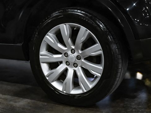 Used 2017 Land Rover Discovery Sport HSE Luxury image 54