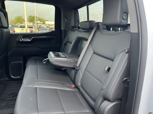 New 2026 GMC Sierra 1500 SLT w/ SLT Premium Plus Package AWD/4WD image 13