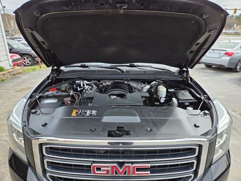 Used 2018 GMC Yukon SLT w/ Open Road Package AWD/4WD image 35