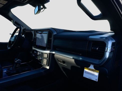 New 2025 Ford F150 Lariat w/ Equipment Group 502A High image 39