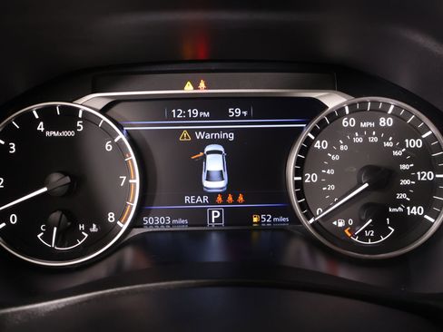 Used 2024 Nissan Altima 2.5 SV AWD/4WD image 4