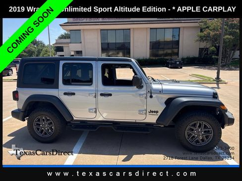 Used 2019 Jeep Wrangler Unlimited Sport AWD/4WD image 3