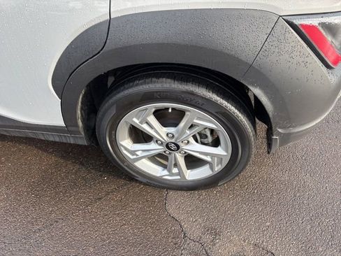 Used 2023 Hyundai Kona SEL image 30