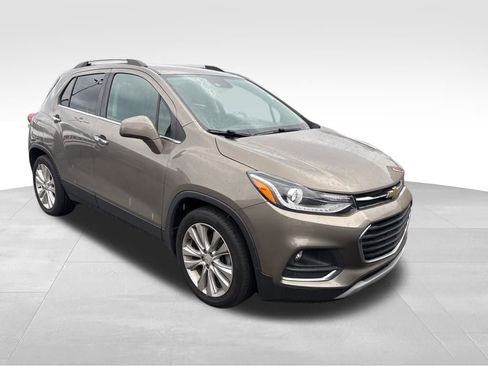 Used 2020 Chevrolet Trax Premier image 15