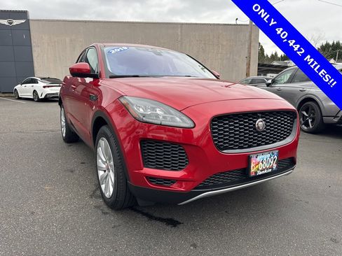 Used 2019 Jaguar E-PACE SE image 1