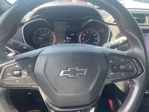 Used 2021 Chevrolet TrailBlazer RS w/ Sun and Liftgate Package FWD image 16
