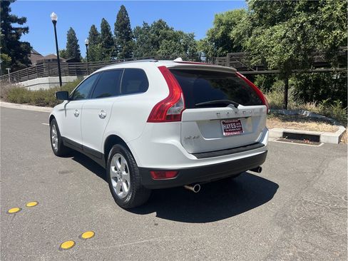 Used 2013 Volvo XC60 3.2 AWD/4WD image 5