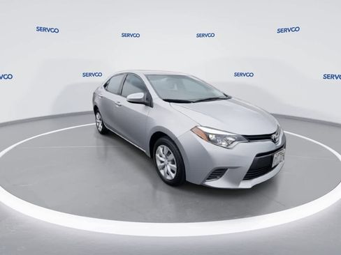 Used 2016 Toyota Corolla LE image 2