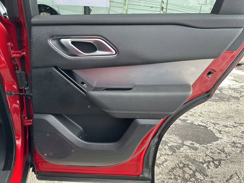 Used 2022 Land Rover Range Rover Velar R-Dynamic S image 29