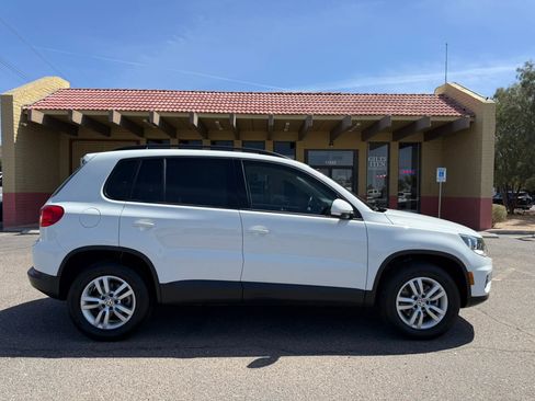 Used 2017 Volkswagen Tiguan S FWD image 12