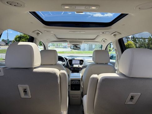 Used 2023 GMC Acadia Denali AWD/4WD image 35