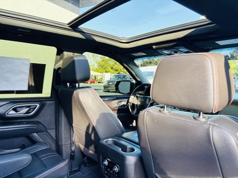 Used 2022 Chevrolet Tahoe RST w/ Luxury Package image 28