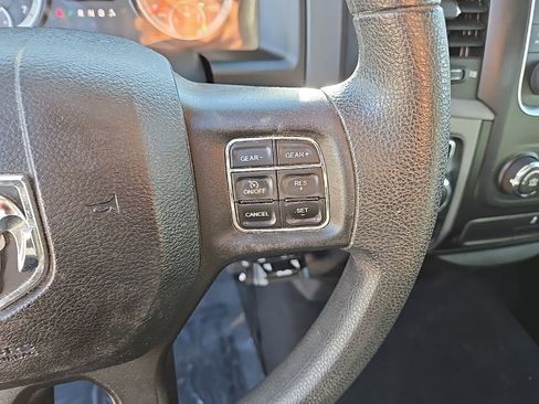 Used 2019 RAM 1500 Express image 25