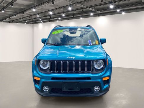 Used 2020 Jeep Renegade Latitude w/ UConnect 8.4 Nav Group AWD/4WD image 2