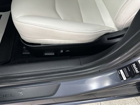 Used 2021 Tesla Model 3 Performance AWD/4WD image 16