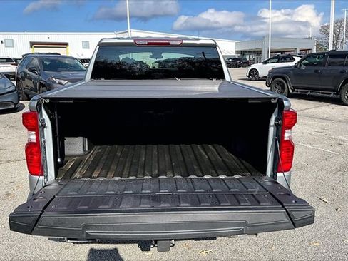 Used 2024 Chevrolet Silverado 1500 LT image 29