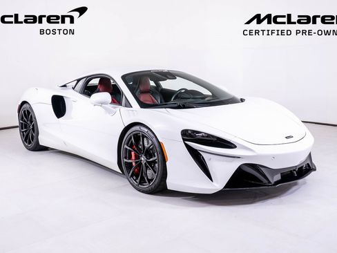 Used 2023 McLaren Artura image 7