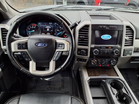 Used 2021 Ford F350 Lariat w/ Lariat Ultimate Package image 11