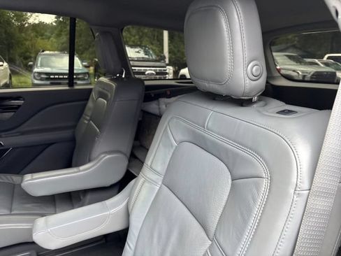 Used 2020 Lincoln Aviator Reserve w/ Elements Package Plus AWD/4WD image 10