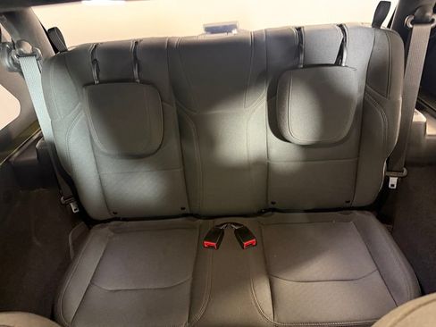 Used 2023 Jeep Wrangler Sport AWD/4WD image 29