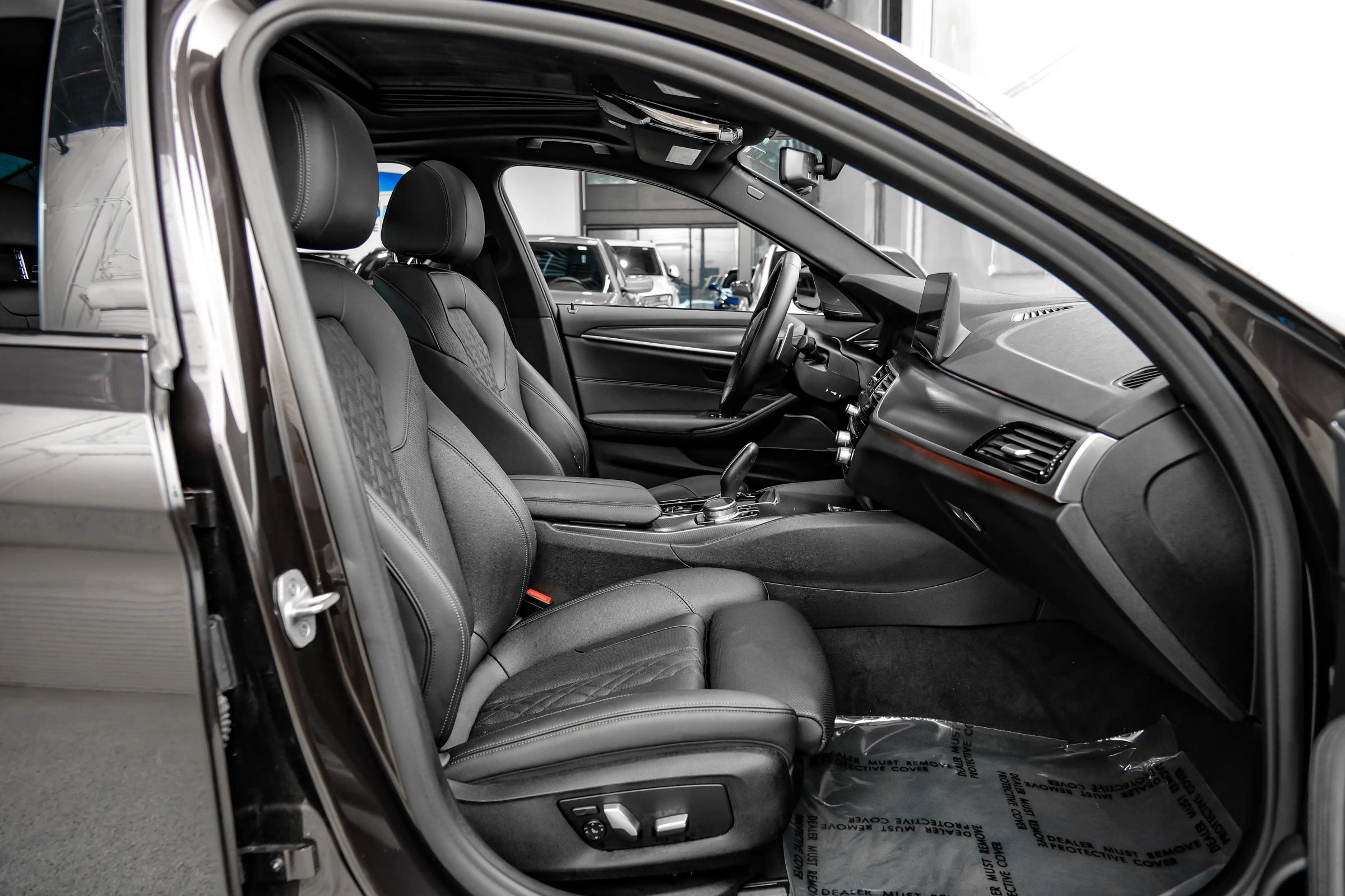 Used 2021 BMW 540i w/ M Sport Package RWD image 41