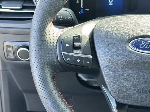 Used 2025 Ford Escape ST-Line w/ Equipment Group 301A image 25