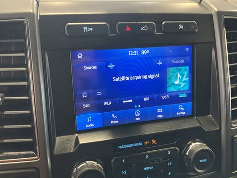 Used 2020 Ford F150 XLT w/ Equipment Group 302A Luxury AWD/4WD image 15