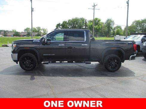 Used 2020 GMC Sierra 2500 SLT w/ Technology Package AWD/4WD image 10