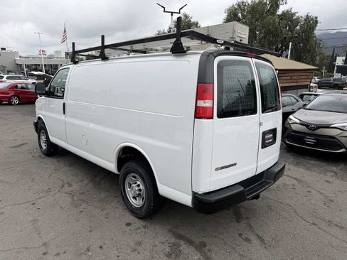 Used 2020 Chevrolet Express 2500 w/ Driver Convenience Package RWD image 4