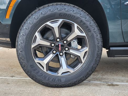 New 2026 GMC Yukon AT4 Ultimate image 7