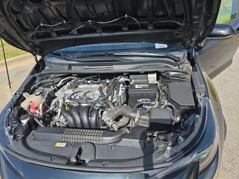 Used 2022 Toyota Corolla LE FWD image 29