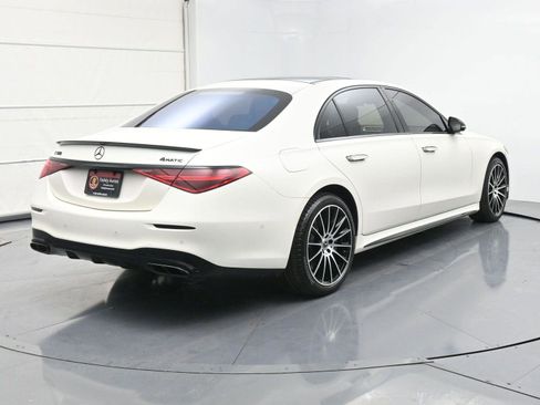 Used 2022 Mercedes-Benz S 580 4MATIC Sedan w/ AMG Line Package image 35