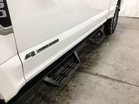 Used 2021 Ford F250 Lariat w/ Lariat Value Package image 5