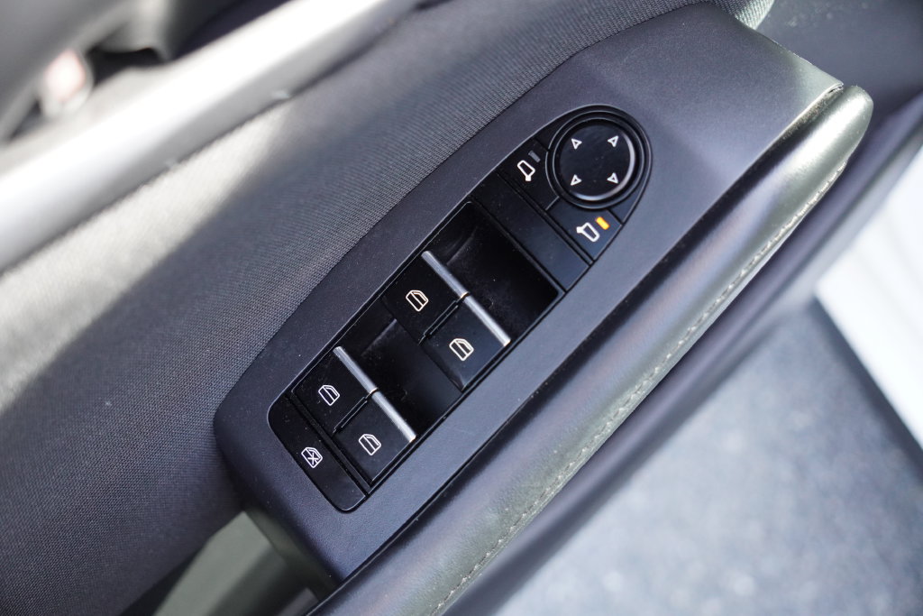 Used 2024 MAZDA MAZDA3 s FWD image 17