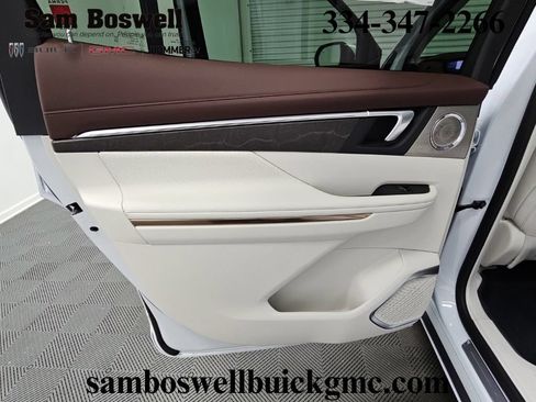 New 2026 Buick Enclave Avenir w/ Super Cruise Package FWD image 35
